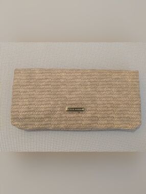 Steve Madden Folded Clutch in Taupe